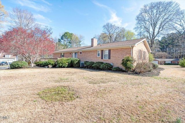 301 Brown Circle, Rolesville, NC 27571