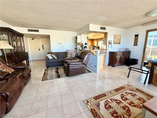 205 East Harmon Avenue 902, Las Vegas, NV 89169