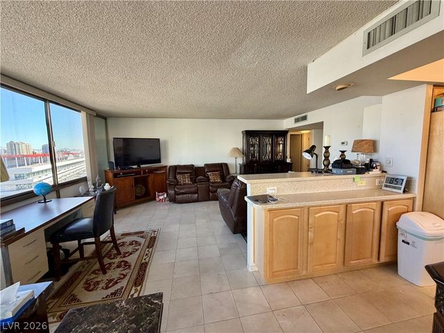 205 East Harmon Avenue 902, Las Vegas, NV 89169