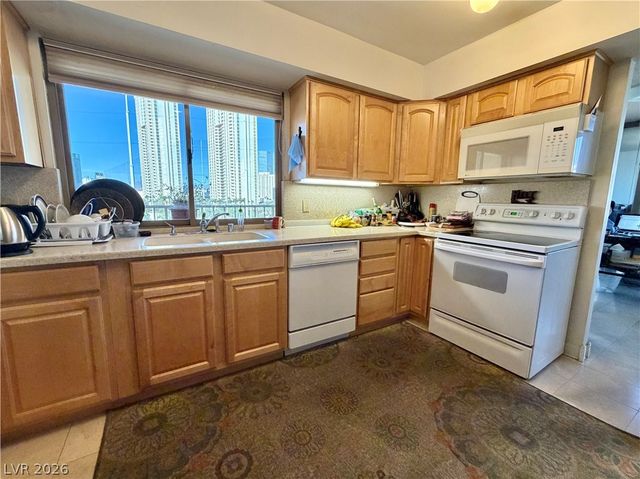 205 East Harmon Avenue 902, Las Vegas, NV 89169