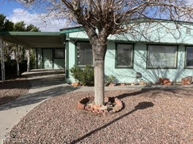 5374 North Sir Richard Drive, Las Vegas, NV 89110