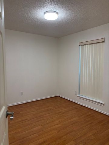 6051 Mapleshade Lane, Dallas, TX 75252
