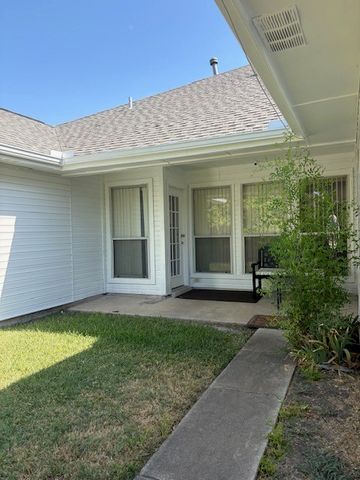 6051 Mapleshade Lane, Dallas, TX 75252