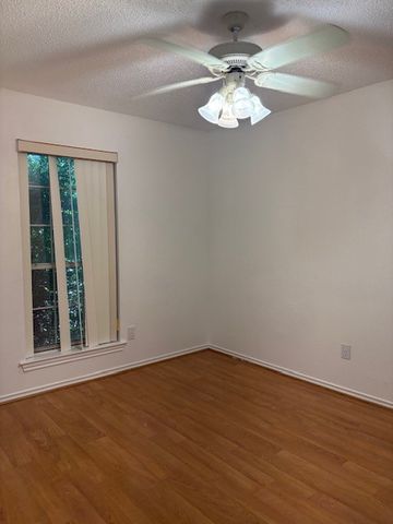 6051 Mapleshade Lane, Dallas, TX 75252