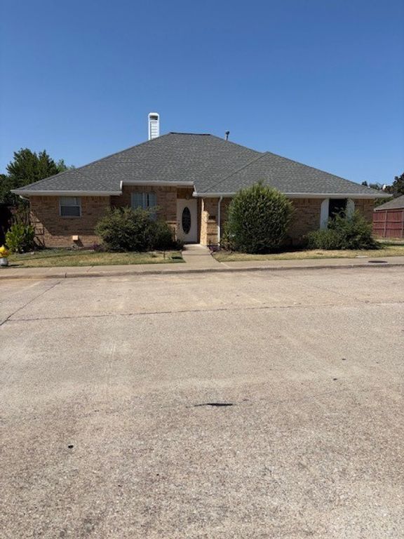 6051 Mapleshade Lane, Dallas, TX 75252