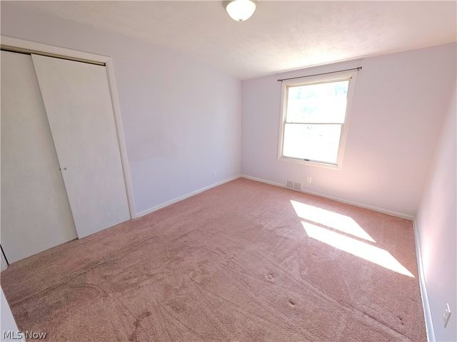 80 May Avenue, Northfield Village, OH 44067