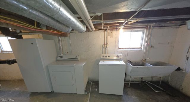 80 May Avenue, Northfield Village, OH 44067