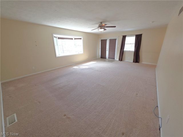 80 May Avenue, Northfield Village, OH 44067