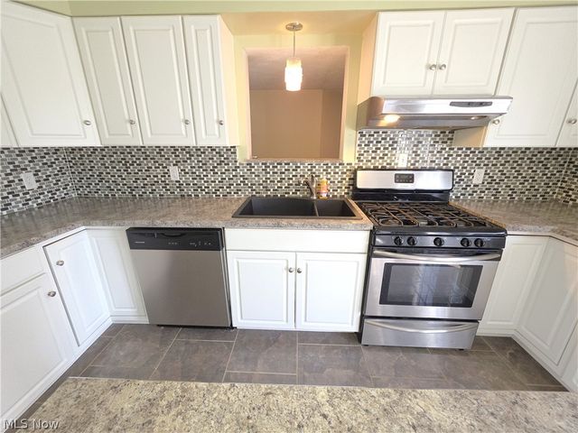 80 May Avenue, Northfield Village, OH 44067