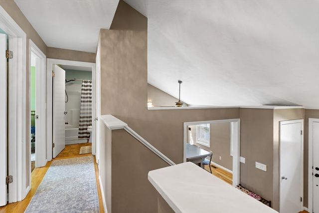 8 Gushee Ln, Taunton, MA 02780