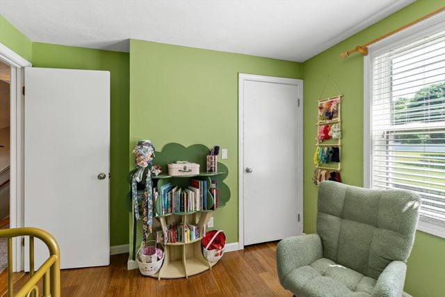 8 Gushee Ln, Taunton, MA 02780