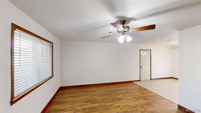 102 South Street, Mannsville, OK 73447