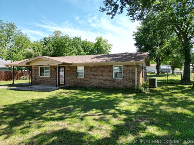 102 South Street, Mannsville, OK 73447