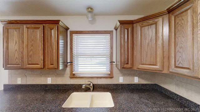 102 South Street, Mannsville, OK 73447