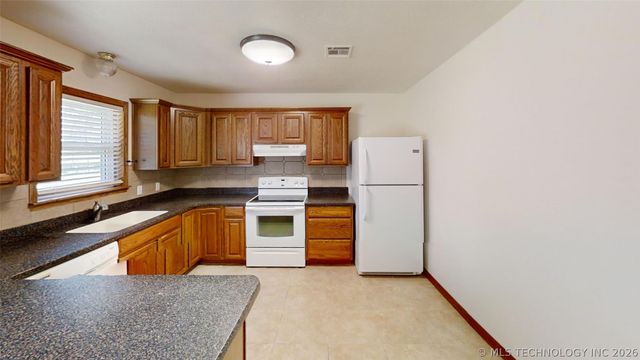 102 South Street, Mannsville, OK 73447