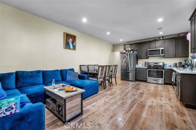 609 Corwin Avenue, Glendale, CA 91206