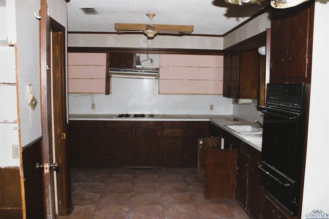 1414 Dartmouth, Longview, TX 75601