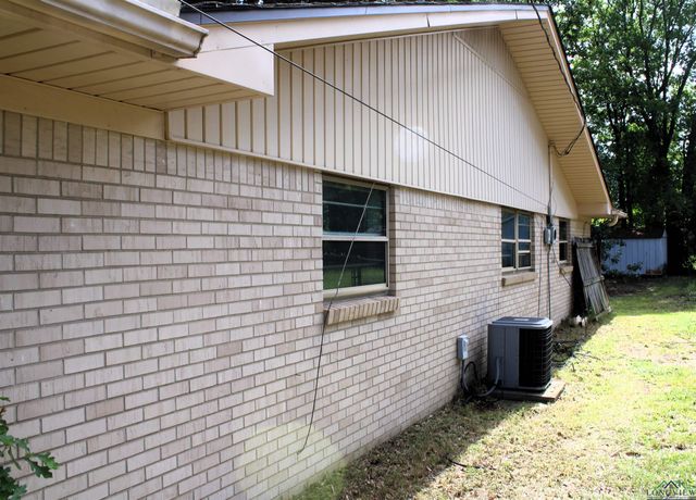 1414 Dartmouth, Longview, TX 75601