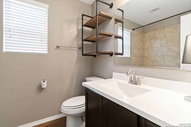 150 Meadow Path, New Braunfels, TX 78130
