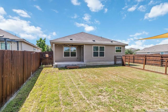 150 Meadow Path, New Braunfels, TX 78130