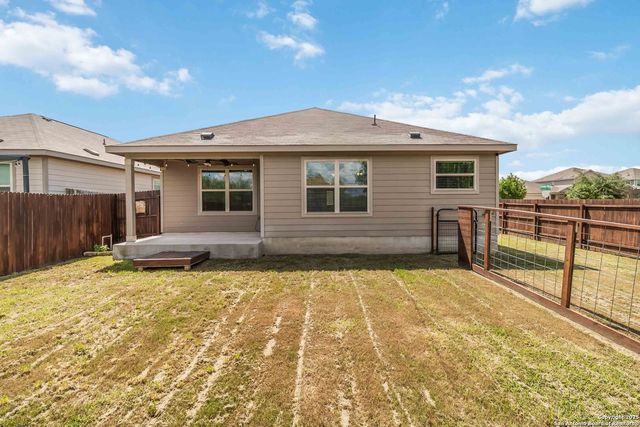 150 Meadow Path, New Braunfels, TX 78130