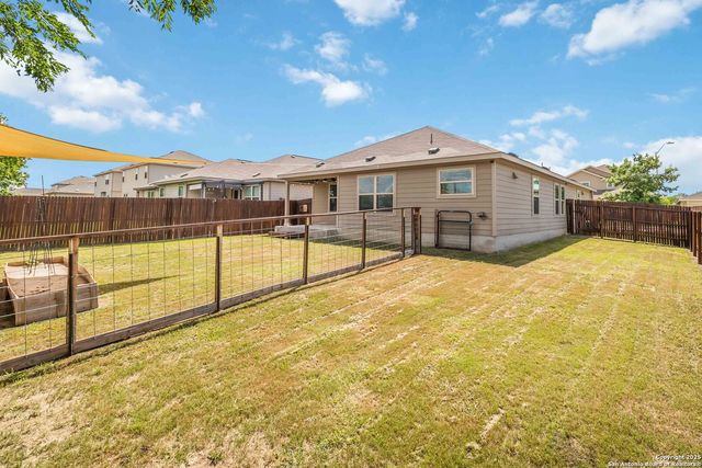 150 Meadow Path, New Braunfels, TX 78130