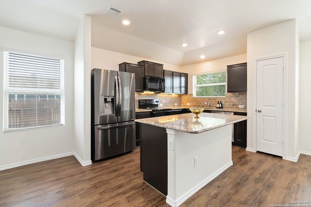 150 Meadow Path, New Braunfels, TX 78130