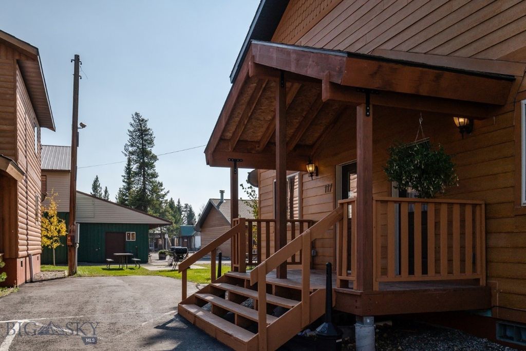 229 N Hayden Street, West Yellowstone, MT 59758 photo 12