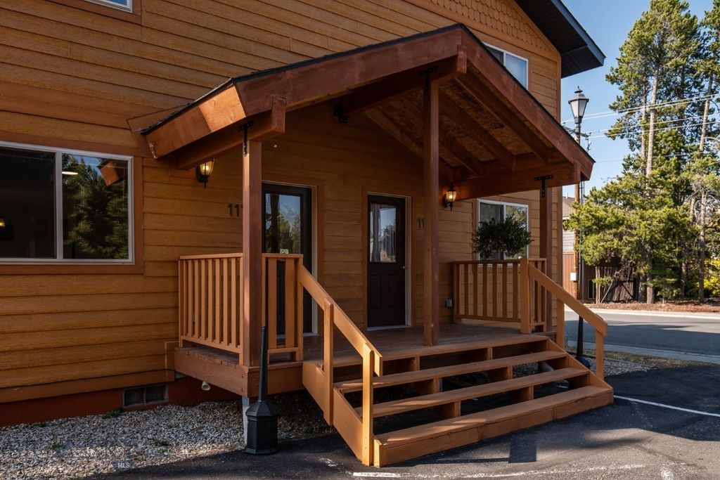 229 N Hayden Street, West Yellowstone, MT 59758 photo 13