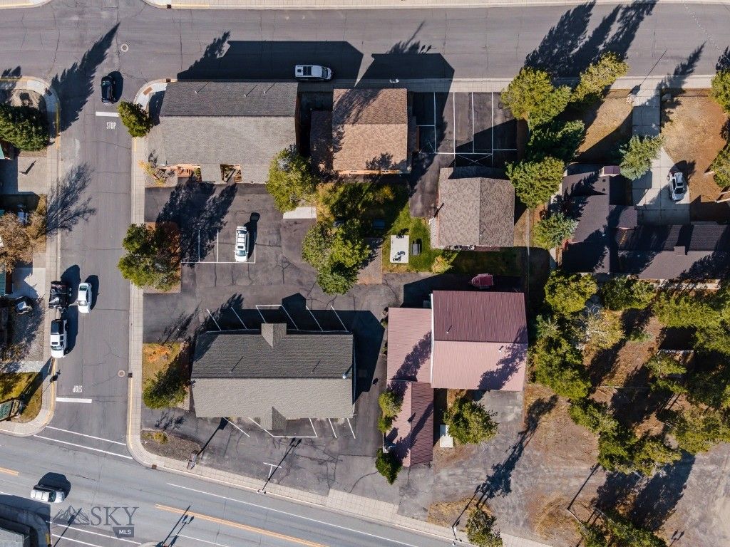 229 N Hayden Street, West Yellowstone, MT 59758 photo 33