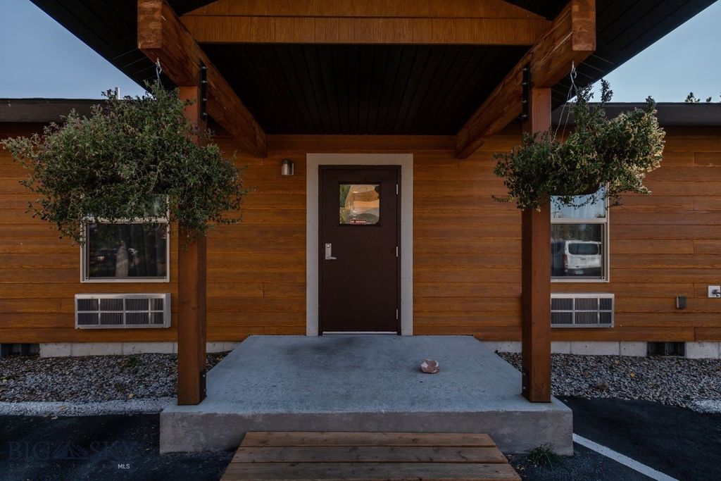 229 N Hayden Street, West Yellowstone, MT 59758 photo 8