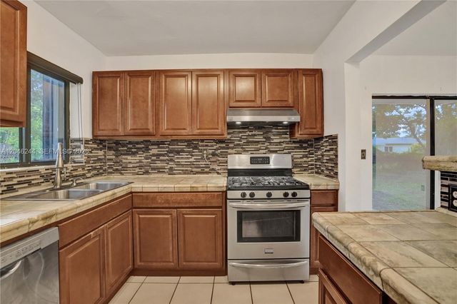 15551 SW 101st Avenue, Miami, FL 33157