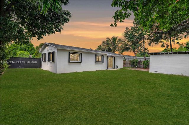 15551 SW 101st Avenue, Miami, FL 33157