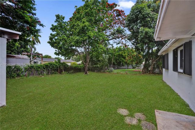 15551 SW 101st Avenue, Miami, FL 33157