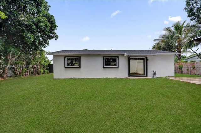 15551 SW 101st Avenue, Miami, FL 33157