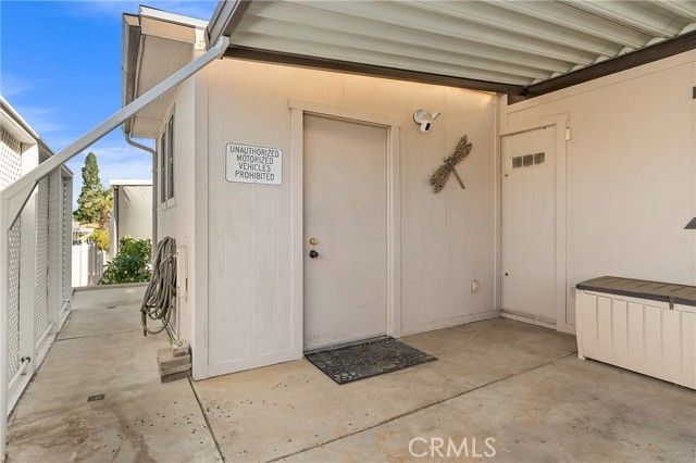 1421 Glengrove, Corona, CA 92882