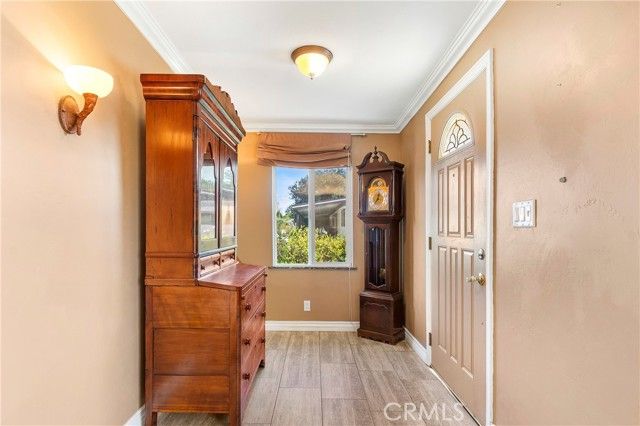 1421 Glengrove, Corona, CA 92882