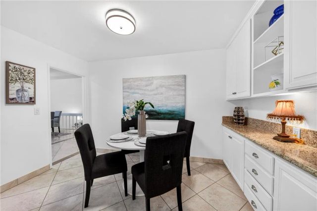 680 Via Zapata, Riverside, CA 92507