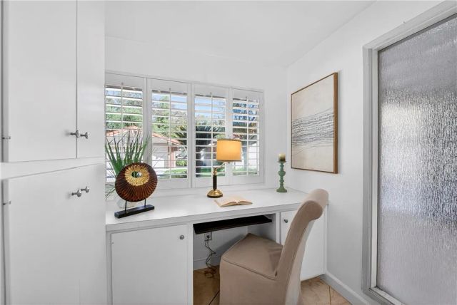 680 Via Zapata, Riverside, CA 92507