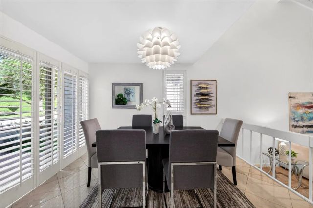 680 Via Zapata, Riverside, CA 92507