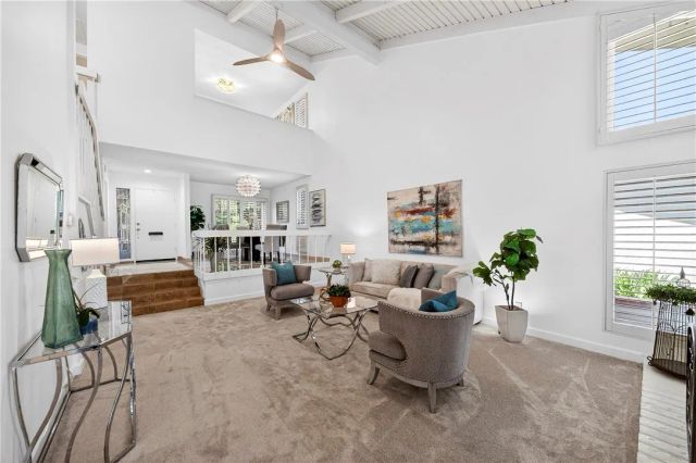 680 Via Zapata, Riverside, CA 92507