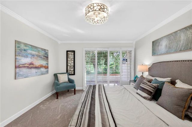 680 Via Zapata, Riverside, CA 92507