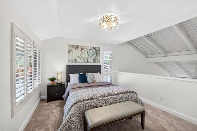 680 Via Zapata, Riverside, CA 92507