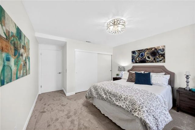 680 Via Zapata, Riverside, CA 92507