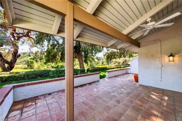 680 Via Zapata, Riverside, CA 92507