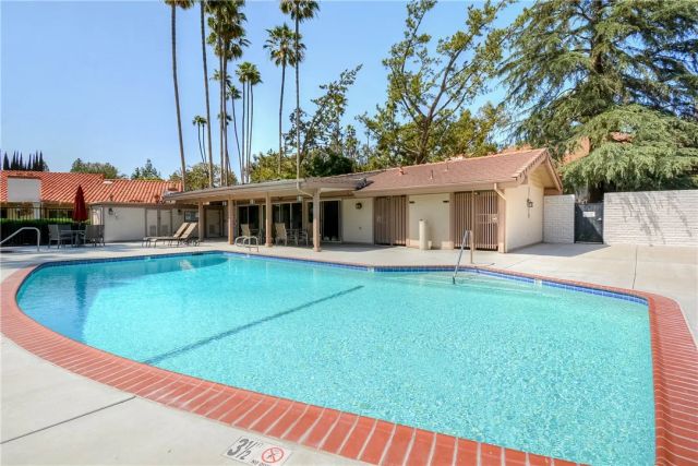 680 Via Zapata, Riverside, CA 92507