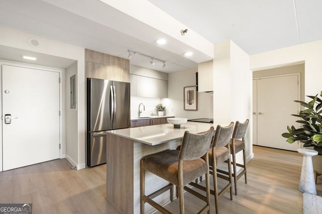 2460 Peachtree Road NE 1511, Atlanta, GA 30305