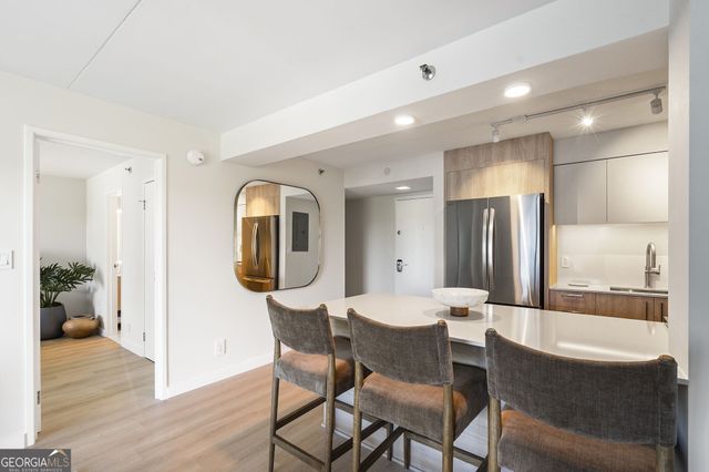 2460 Peachtree Road NE 1511, Atlanta, GA 30305