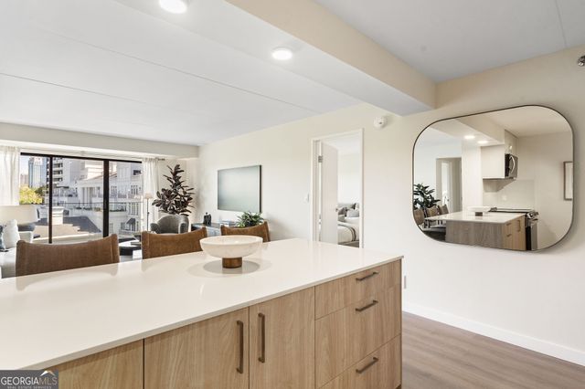 2460 Peachtree Road NE 1511, Atlanta, GA 30305