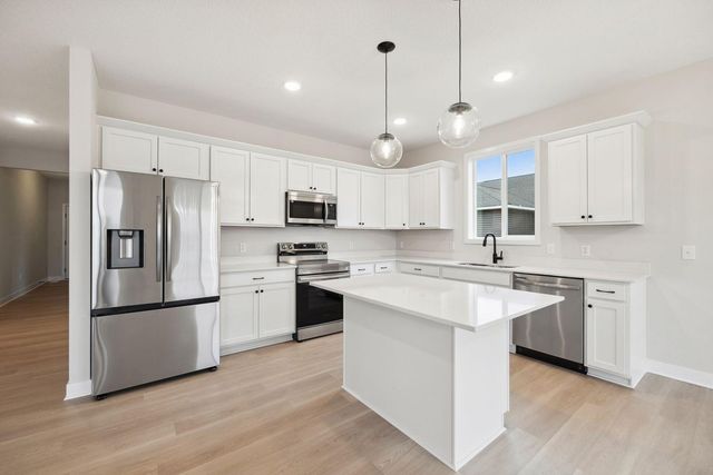 1339 Orchid Way, New Richmond, WI 54017